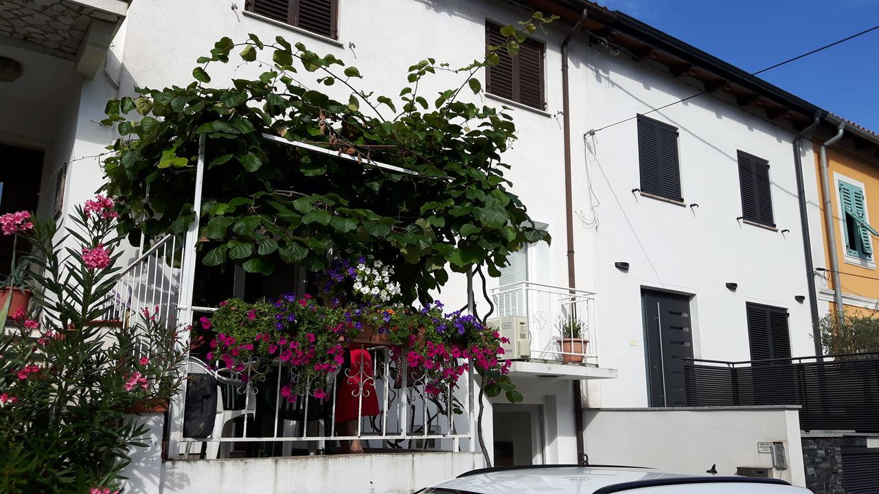 Apartment Laguna 08A Izola Exterior foto